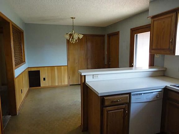 4th image of 316 Aspenway Dr