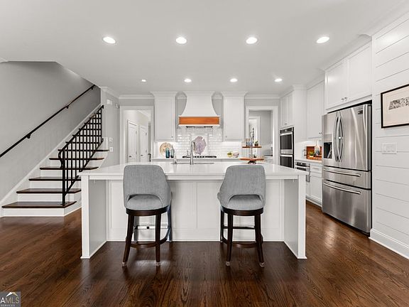 3rd image of 3206 Ridge Towne Pl
