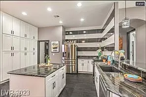 10753 Arundel Ave — Photo 7
