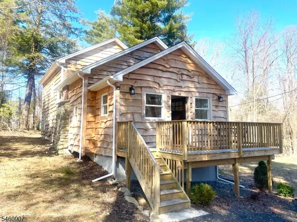 94 Banker Rd, West Milford Twp., NJ 07421