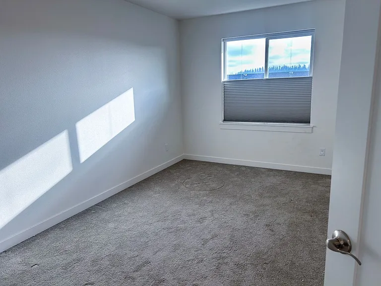 6127 Blue River Dr SE — Photo 14