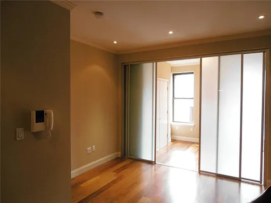 Rented by Mark David | media 22