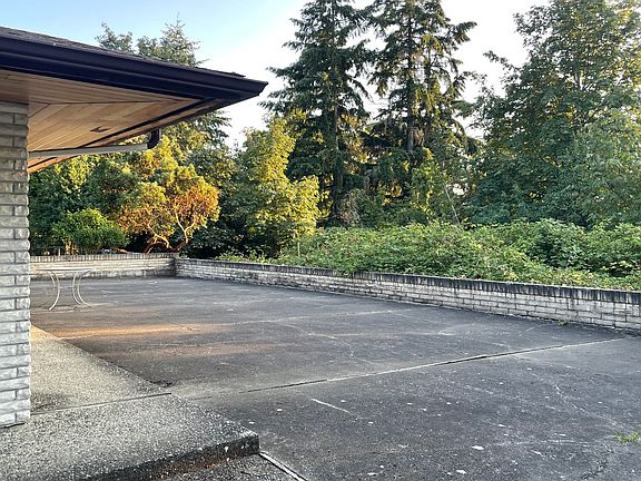 2nd image of 5235 111th Ave NE