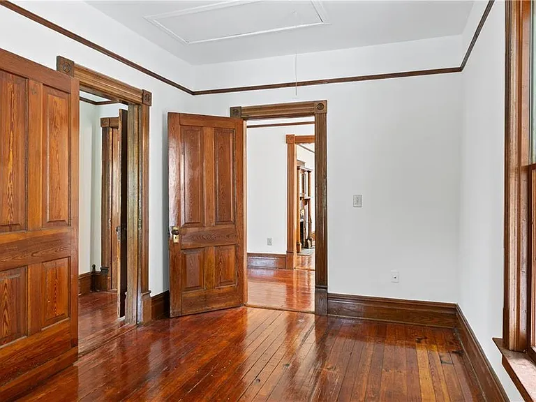 235 Elizabeth St NE #B — Photo 22