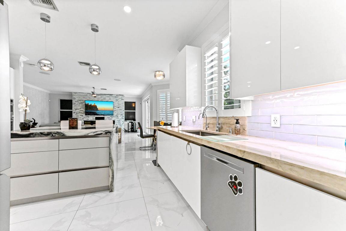 14 kitchen 01