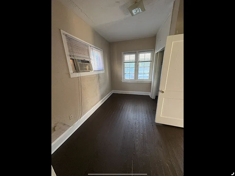 871 Midway Ave — Photo 9