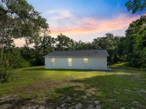 4488 Hickory Hammock Dr, Dade City, FL 33523