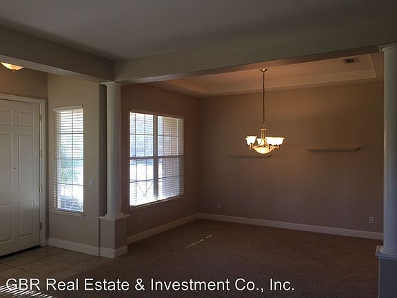 3rd image of 848 Gomes Ct