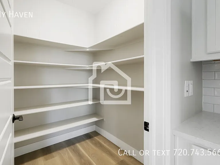 10138 E 62nd Ave — Photo 12