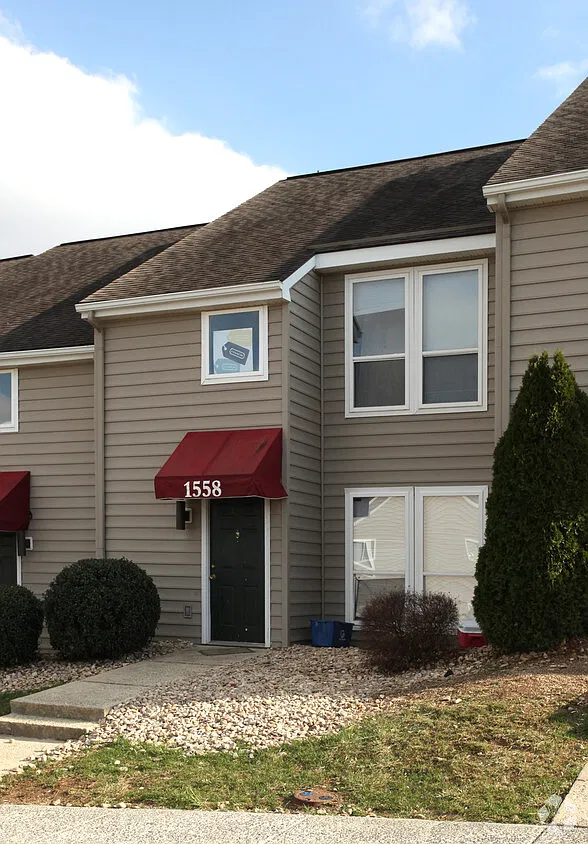 1558 Devon Lane — Photo 1