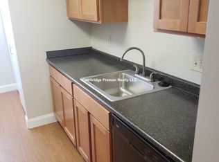 46 Pilgrim St #202, Cambridge, MA 02139
