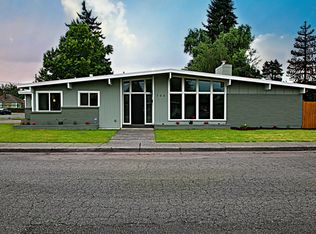 704 8th St NW, Puyallup, WA 98371