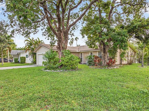 3rd image of 4011 NW 115th