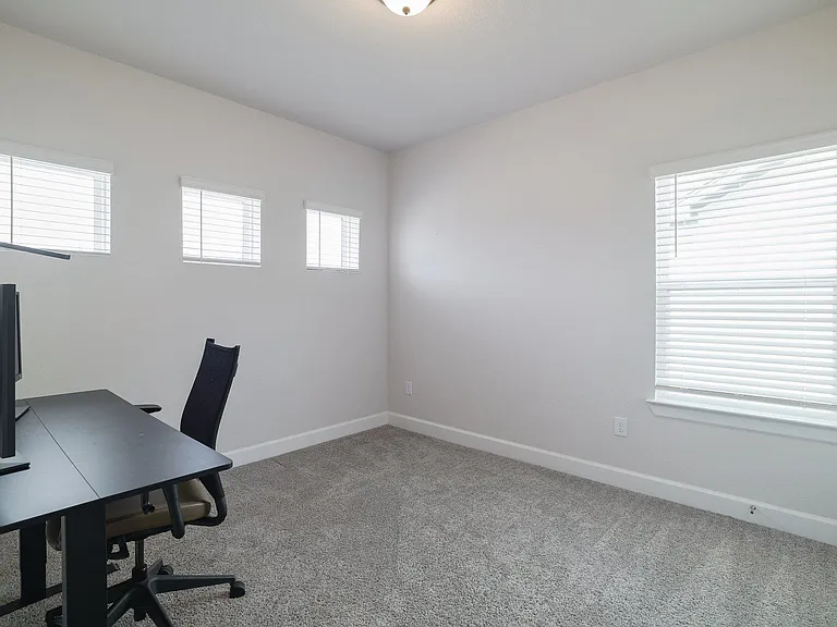 4906 Seadrift Dr — Photo 24