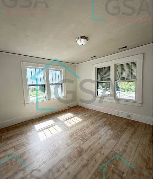 19 Watson Ave — Photo 11