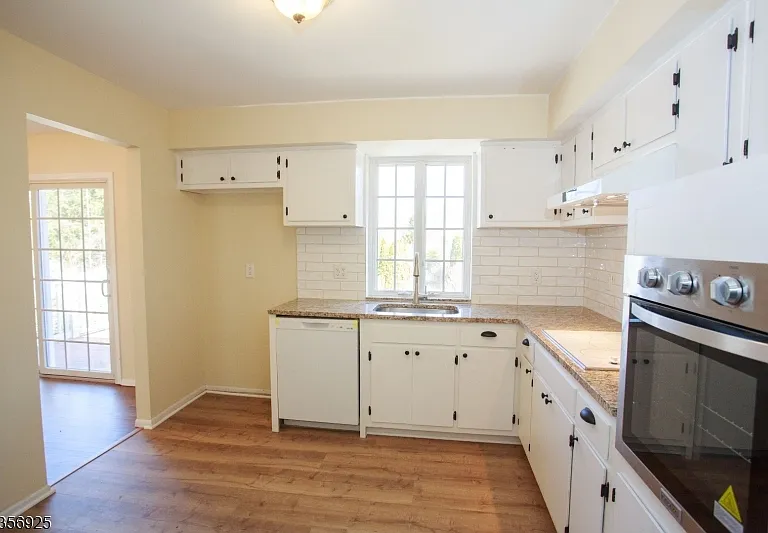 50 Mountain View Ave — Photo 12