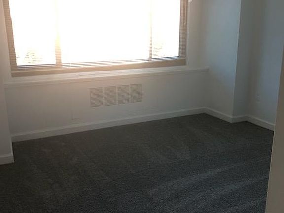 5th image of 1011 Arlington Blvd #S643