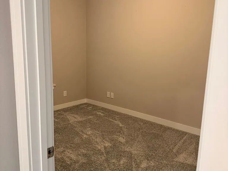 1726 Kade Ct — Photo 12