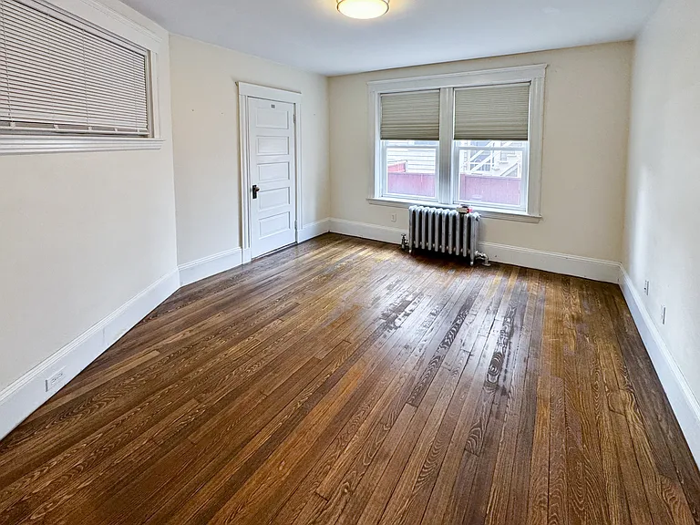 9 Fairfield St #1 — Photo 11
