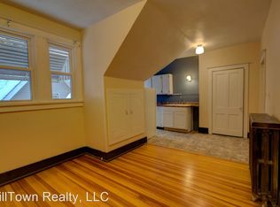 802 Grand Ct #802B, Davenport, IA
