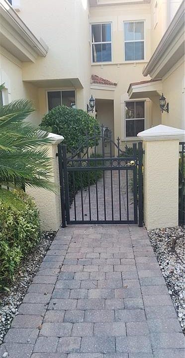 1st image of 6120 Montelena Cir APT 2101