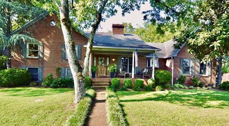 1st image of 534 E College St