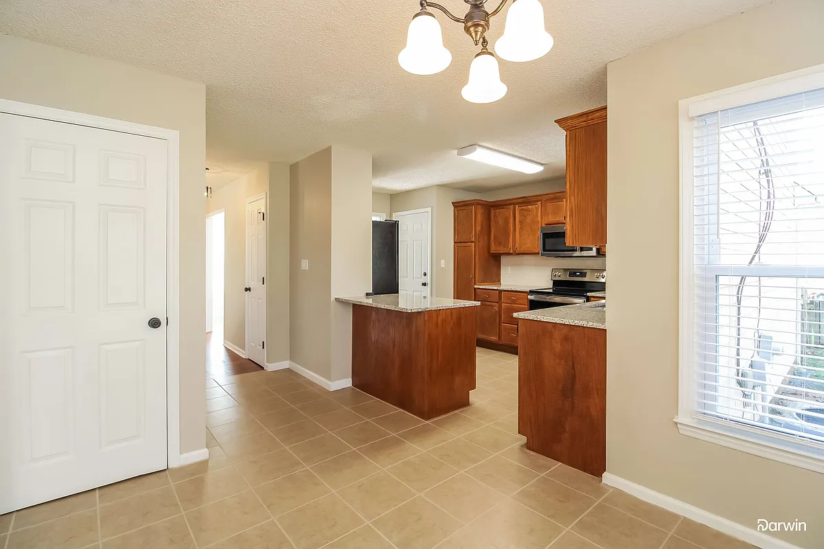 Building Photo - 16 Knoll Brook Ct