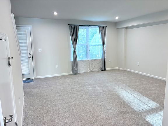 4th image of 1351 Chowan Ave