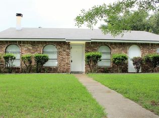 2221 Reagan Blvd, Carrollton, TX 75006