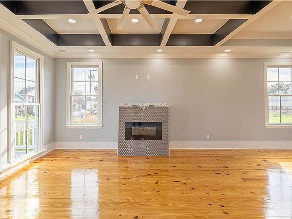 5th image of 225 Pacific Ave #225