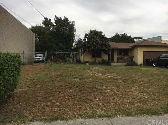 1st image of 212 S 8th Ave