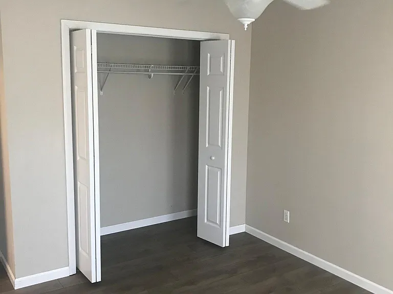 306 Jillian Dr — Photo 12
