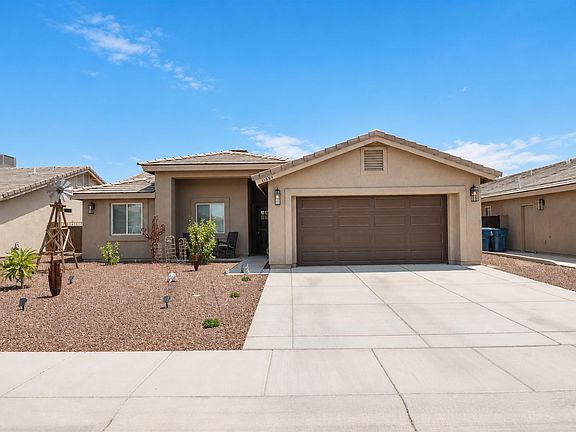 2nd image of 11639 E 33rd Way