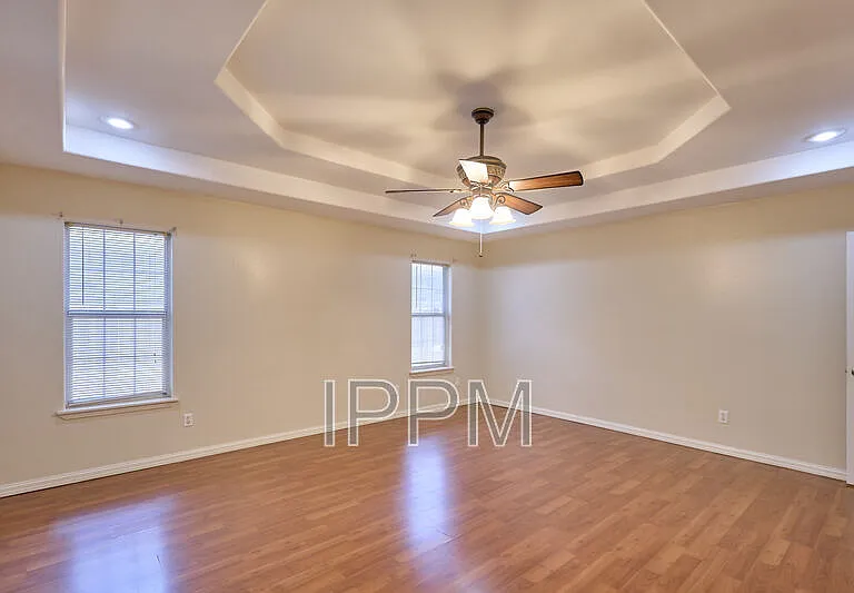 2609 Thomas Ln — Photo 24