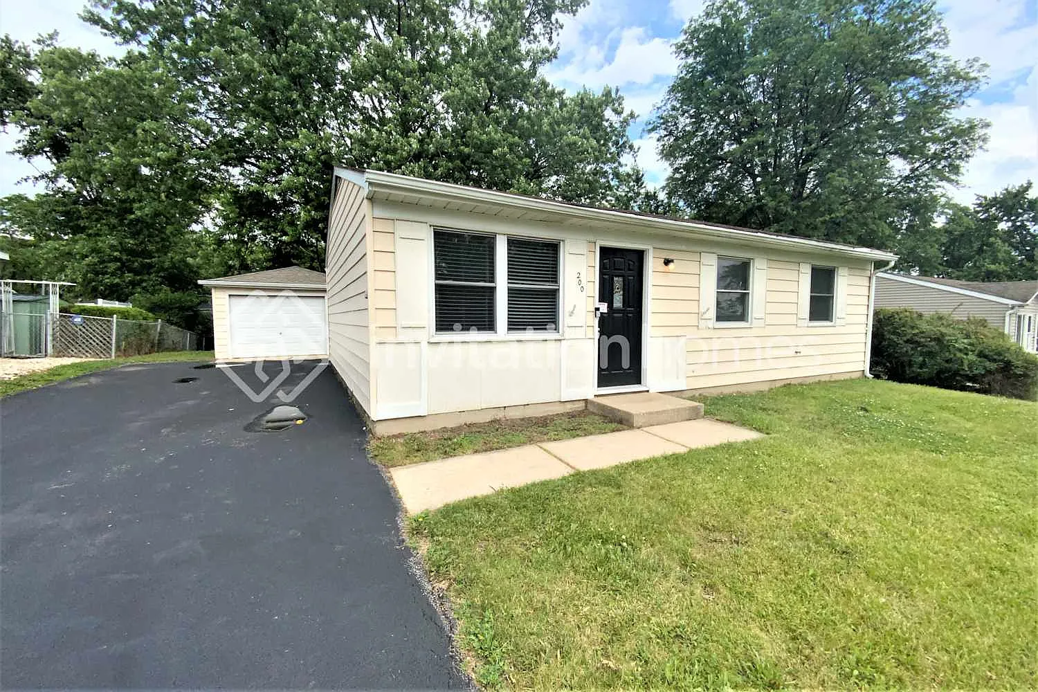 200 Valley Dr Bolingbrook, IL 60440 — Photo 1
