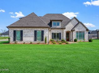 5 Westcott Cv, Jackson, TN 38305