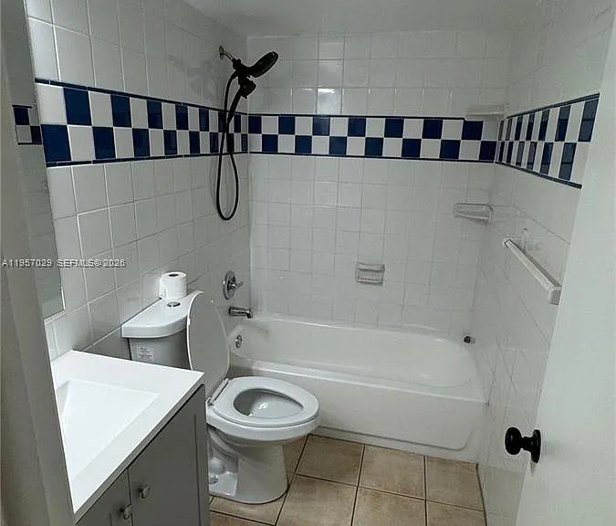 4111 Stirling Rd #102 — Photo 12