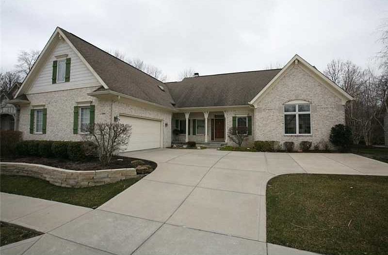 1st image of 7994 Oakhaven Pl