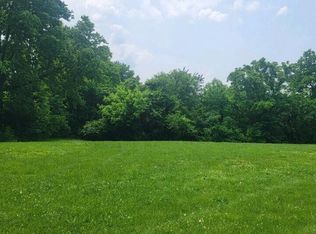 737 Western Reserve Rd #A, Crescent Springs, KY 41017