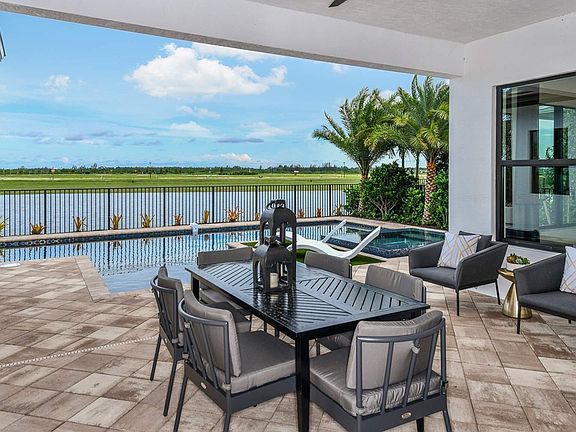 Rosemary Model Home Lanai