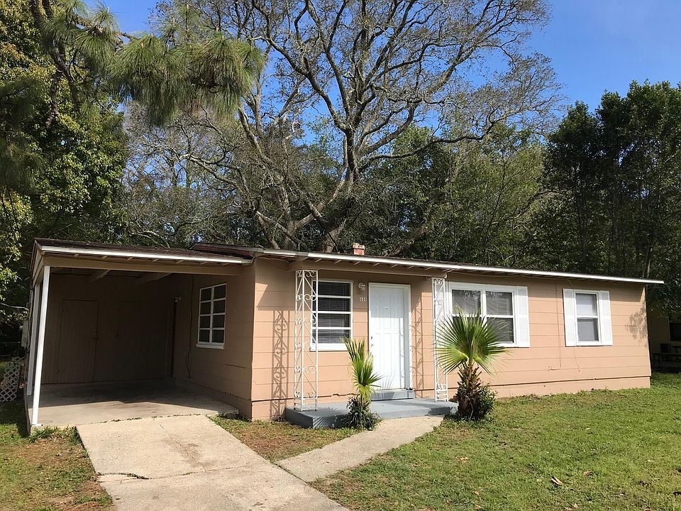 1st image of 404 Forest Park Dr