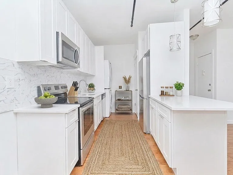 68 Richardson St #604 — Photo 4