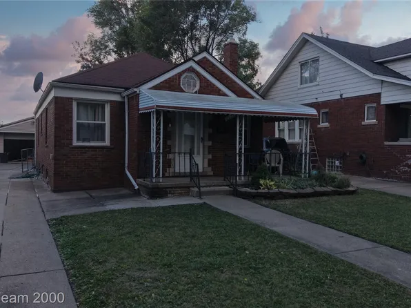 7523 Calhoun St, Dearborn, MI 48126