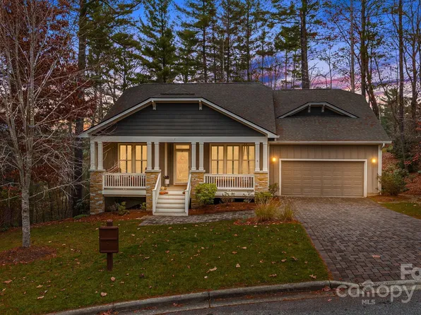 7 Gray Duster Cir, Biltmore Lake, NC 28715