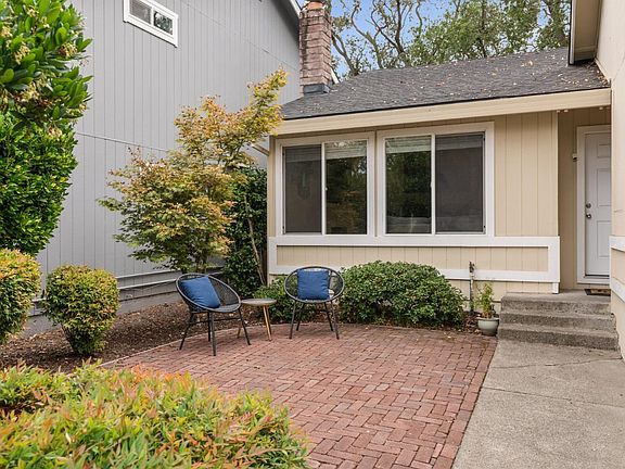 3rd image of 1725 Arroyo Sierra Circle