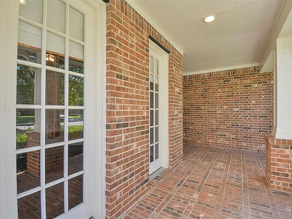 4th image of 6015 Shady Alcove Ct