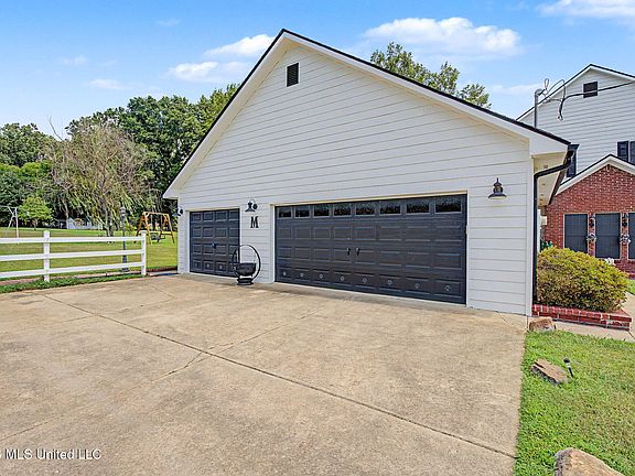 4th image of 3180 Dean Rd