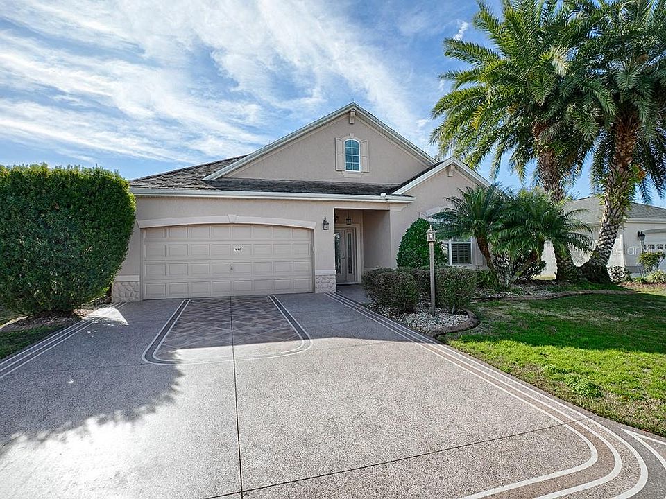 1st image of 990 Caribou Way
