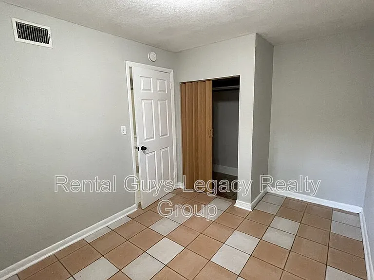 1738 Wright Ave #2 — Photo 15