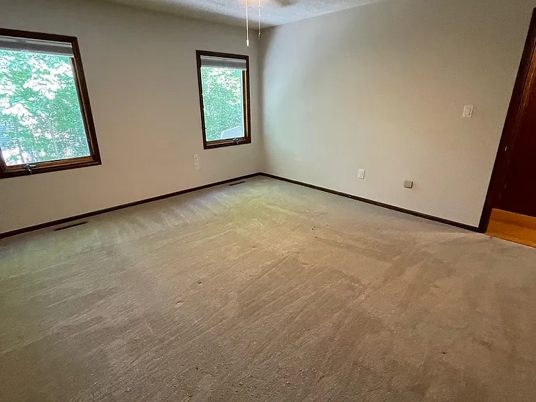 22480 Sparrow Ct — Photo 17